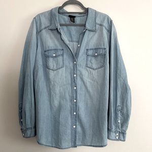 Torrid Button Down Shirt Women Plus Size 2